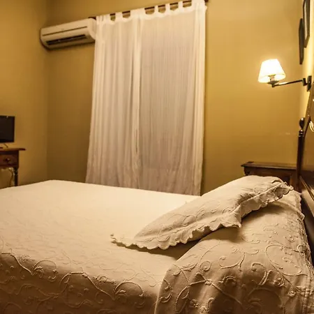 ゲストハウス Hostal Meson Plaza 2*