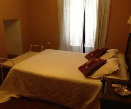ゲストハウス Hostal Meson Plaza トルヒーリョ