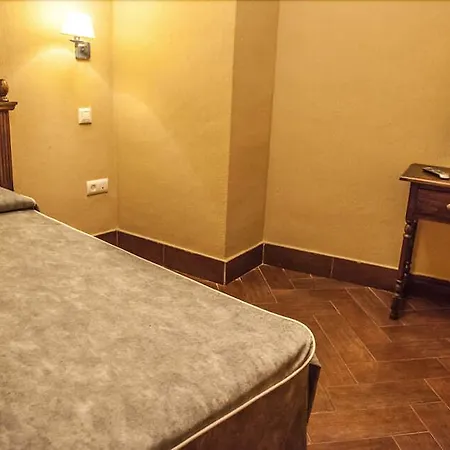 ゲストハウス Hostal Meson Plaza トルヒーリョ